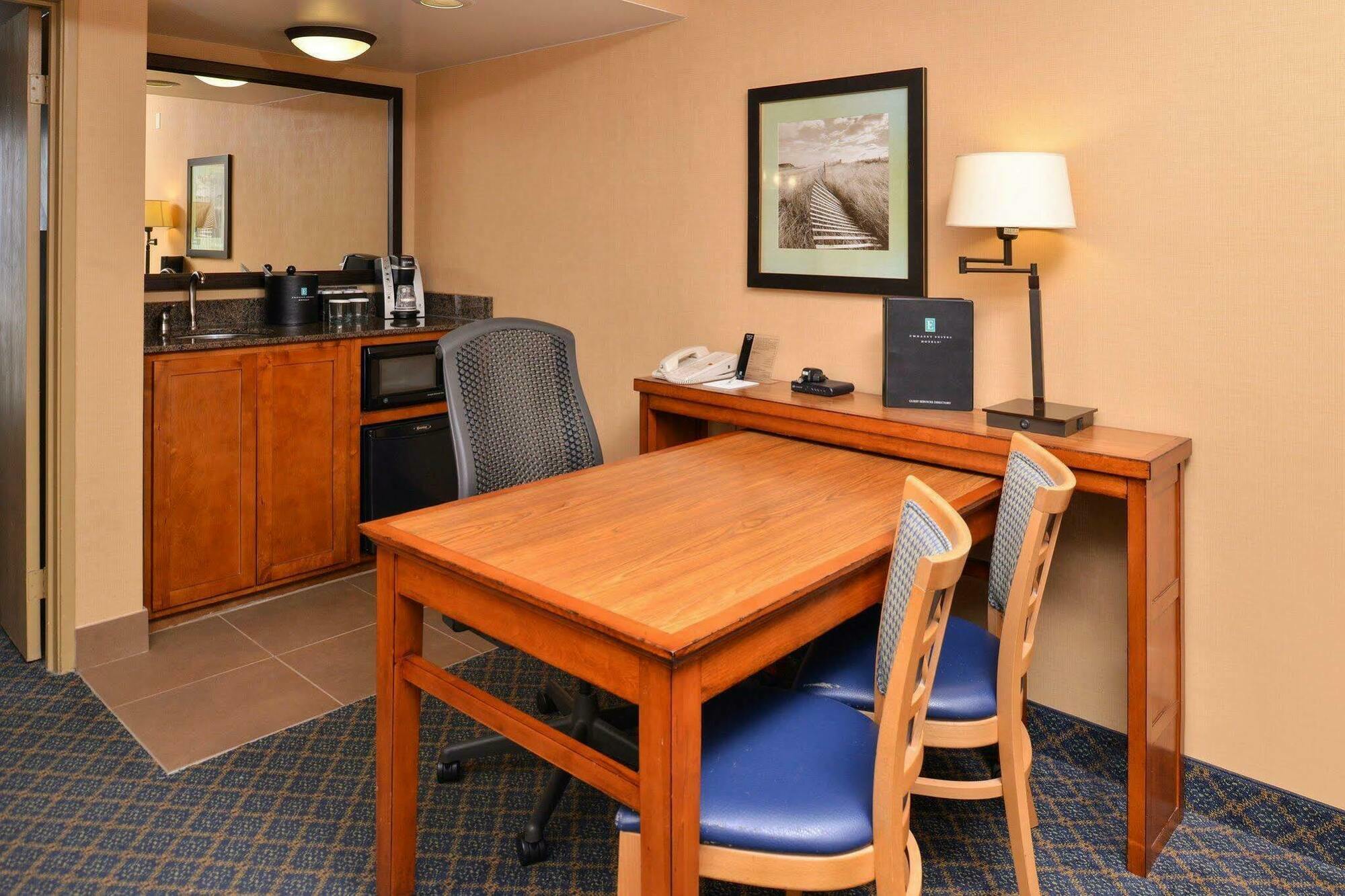 Embassy Suites Austin - Central Bagian luar foto
